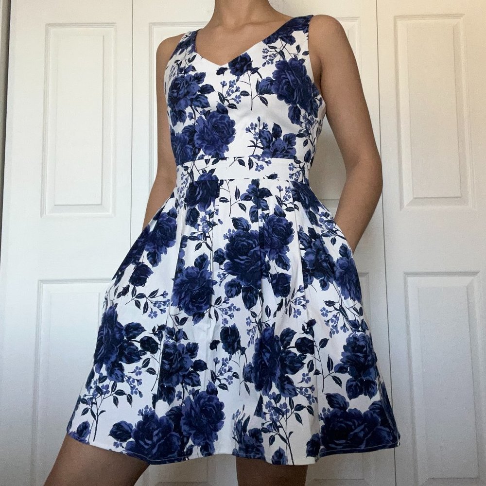 ModCloth Vintage-Style Dress